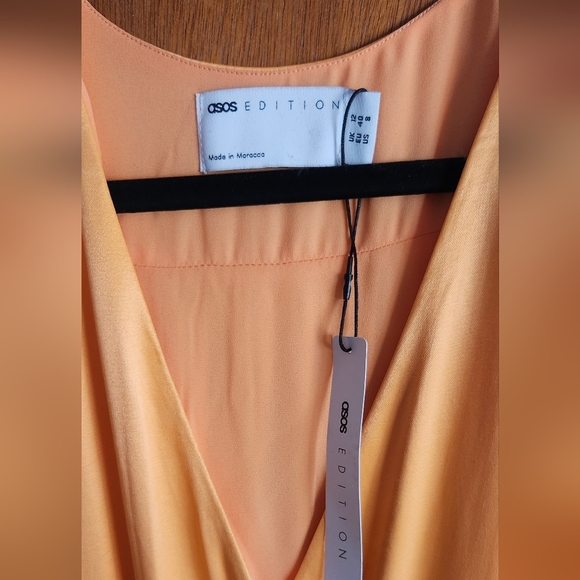 ASOS Design Satin wrap front maxi dress in Marigold Size US 8 - Picture 4 of 6